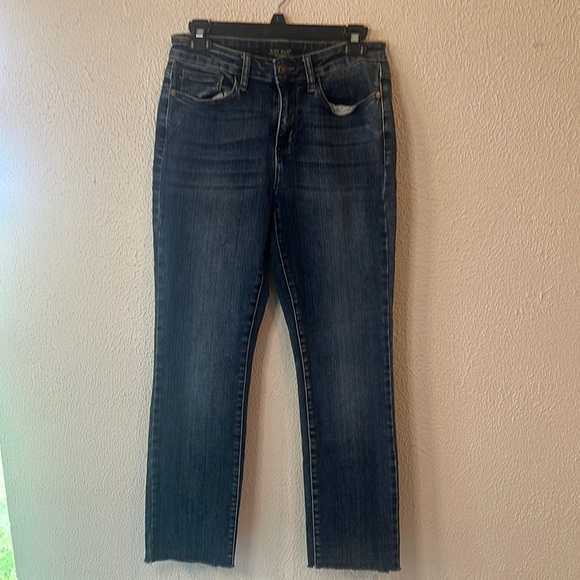 Judy Blue Blue Straight Leg Jeans Timeless Design - Picture 1 of 12
